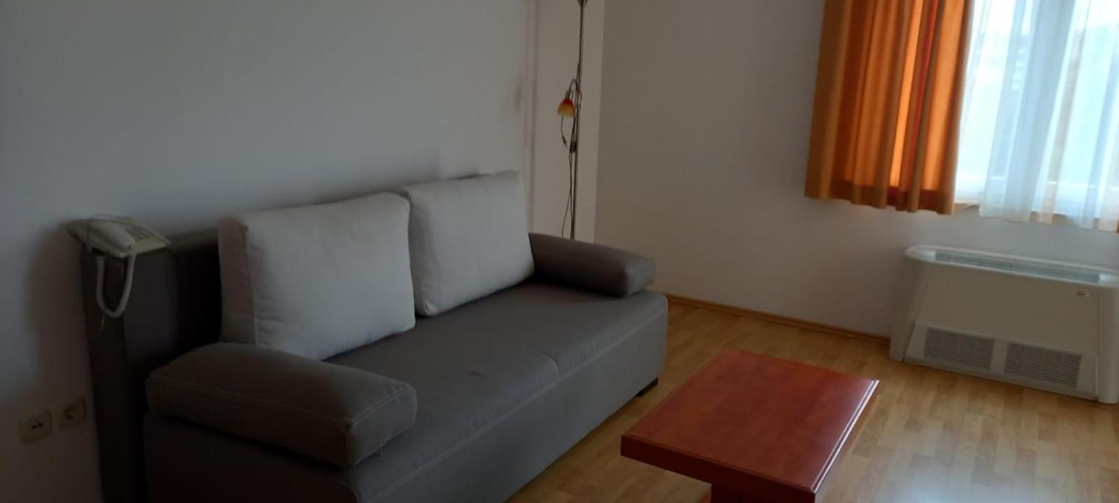 Bed & Breakfast Jugo Novalja Eksteriør billede