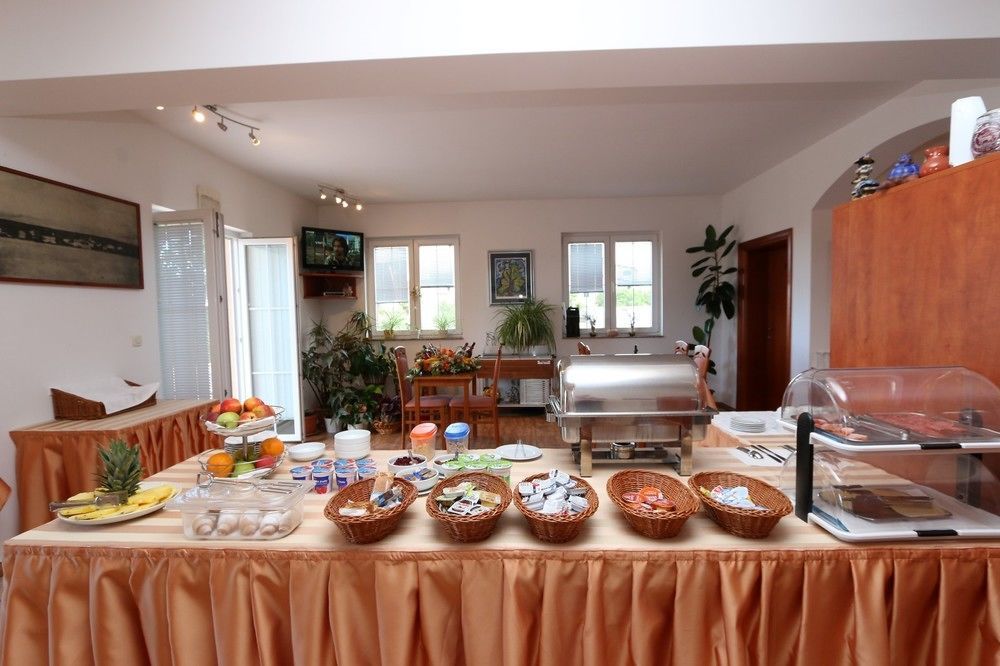 Bed & Breakfast Jugo Novalja Eksteriør billede
